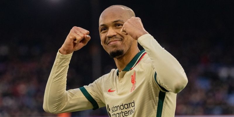 Fabinho: A Role Model for Young Brazilian Footballers